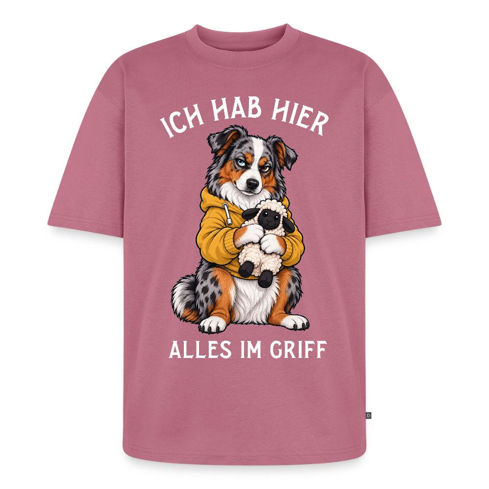 Australian Shepherd T-Shirt in Mauve – lustiger Cartoon-Hund mit Spruch „Alles im Griff“ | Geschenk für Hundeliebhaber von Pfotenart