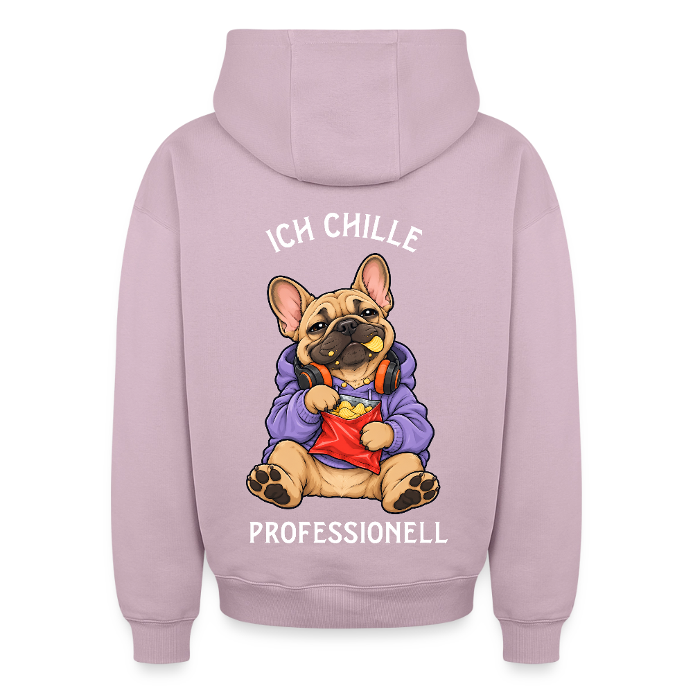 Französische Bulldogge Hoodie in Altrosa – lustiger Cartoon-Hund mit Spruch „Ich chille“ auf der Rückseite | Geschenk für Hundeliebhaber von Pfotenart
